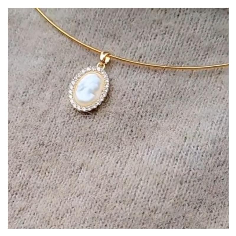 Collier Camée