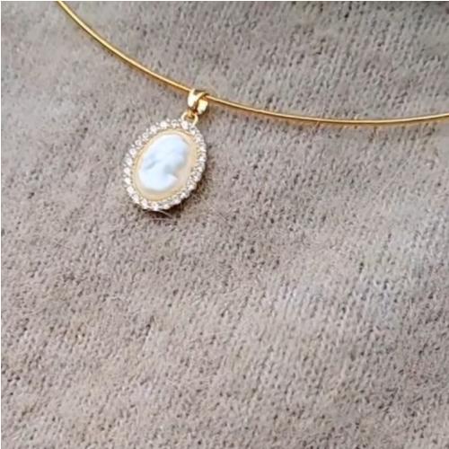 Collier Camée